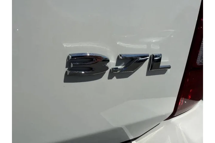 $7995 : 2008 Liberty Sport image 10