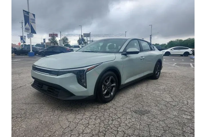 $22298 : Kia K4 2025 LXS 4dr Sedan image 7