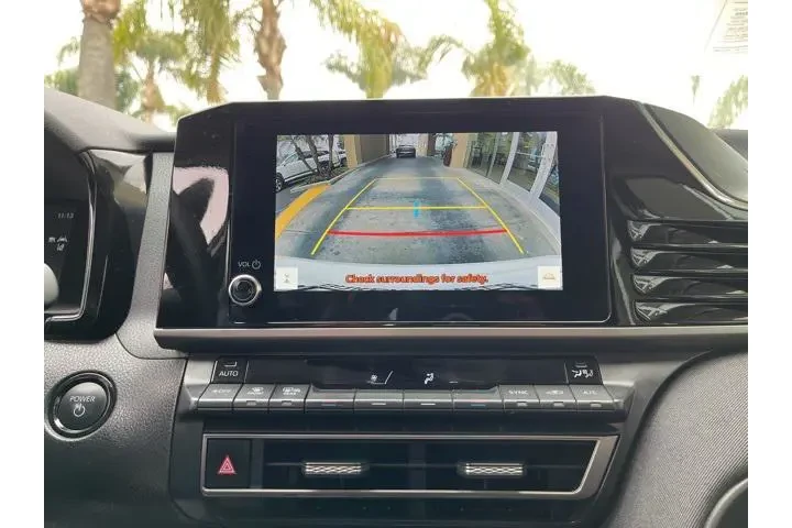 $24990 : Toyota Camry 2025 LE 4dr Sed image 9