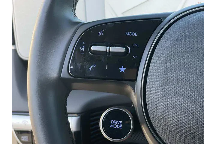 $31925 : Hyundai IONIQ 5 2023 AWD Lim image 8