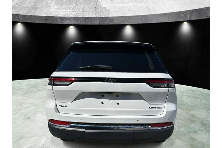 $25985 : Jeep Grand Cherokee 2023 4x4 image 4