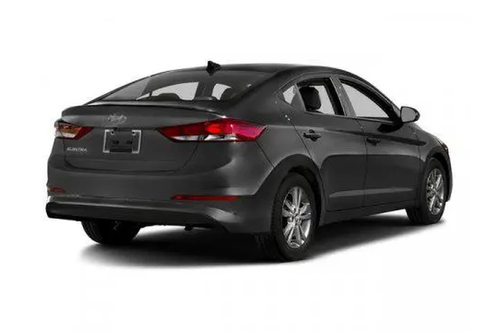 $10692 : Hyundai ELANTRA 2018 SEL 4dr image 5