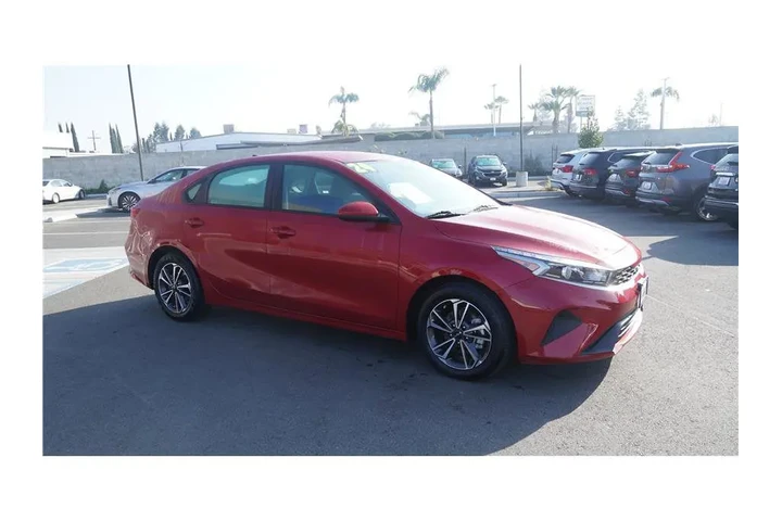 $17250 : 2024 Forte LXS image 4