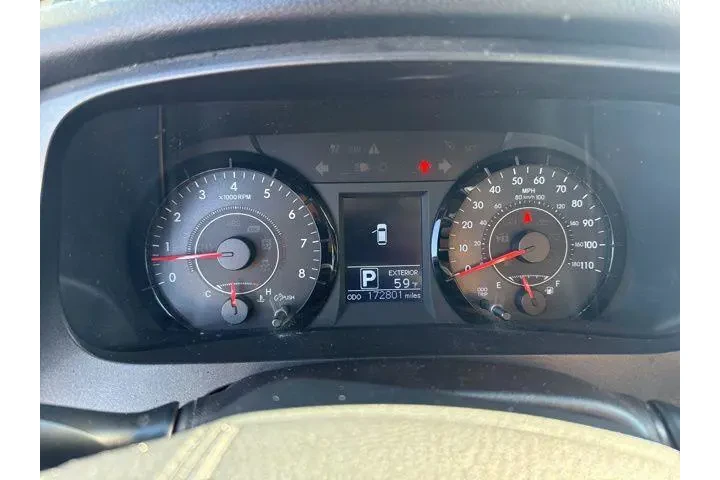 $9999 : Toyota Sienna 2016 AWD LE 7- image 7
