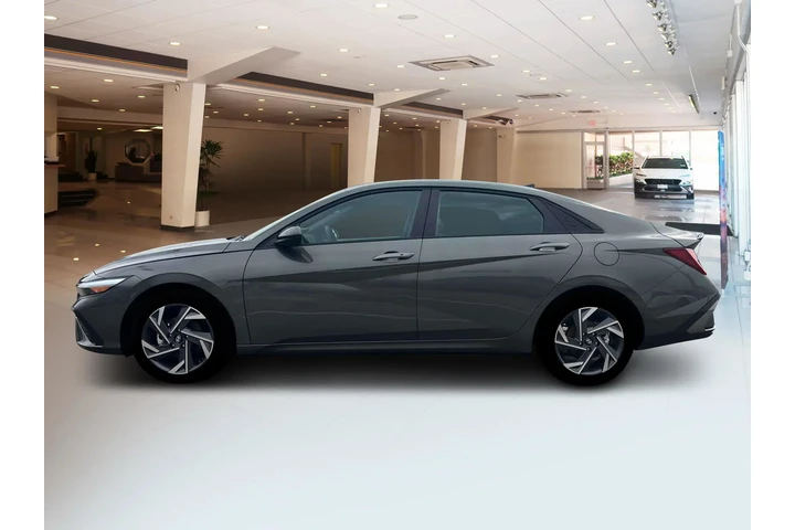 $25995 : Hyundai ELANTRA 2025 SEL Spo image 1