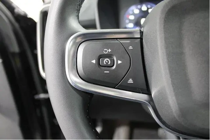 $25905 : Volvo XC40 2022 AWD T5 Momen image 10