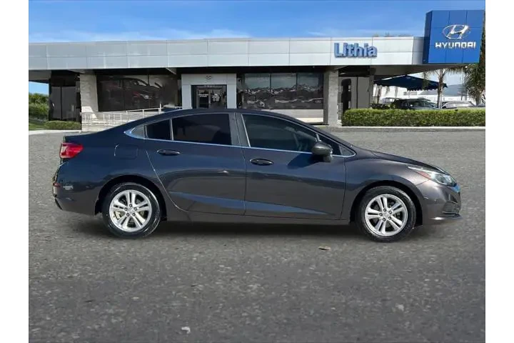 $10999 : Chevrolet Cruze 2017 LT Auto image 9