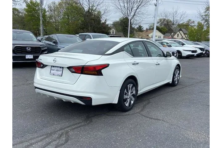 $15444 : Nissan Altima 2022 2.5 S 4dr image 4
