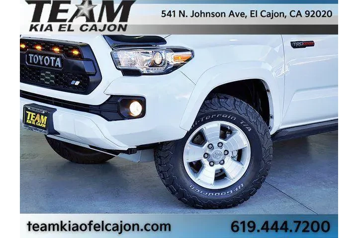 $36995 : Toyota Tacoma 2020 4x4 TRD S image 3