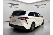 $31591 : Toyota Sienna 2024 LE 8-Pass thumbnail