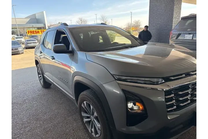 $24293 : Chevrolet Equinox 2025 LT 4d image 6