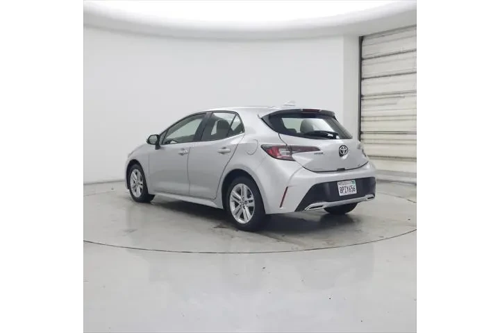 $23998 : Toyota Corolla Hatchback 202 image 2