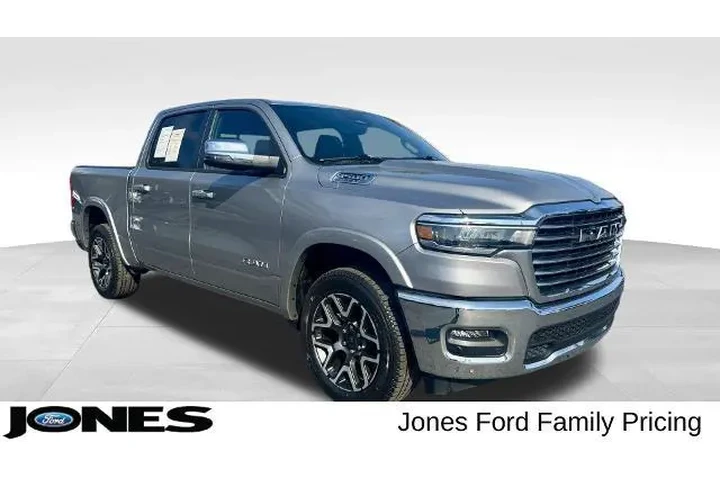 $39976 : Ram 1500 2025 4x4 Laramie 4d image 1