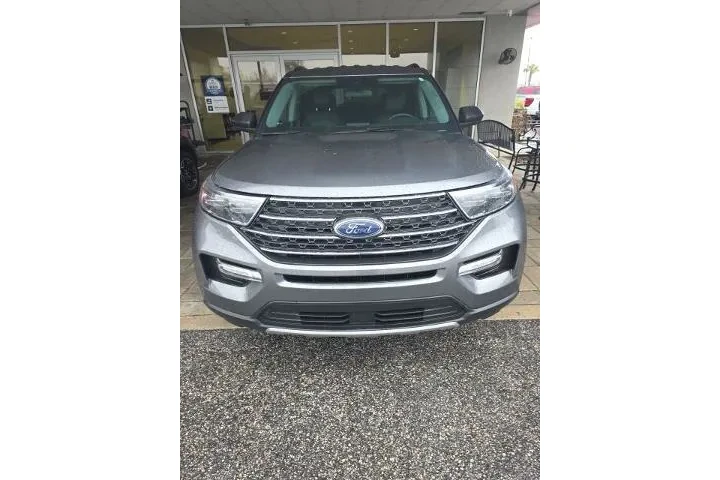 $28390 : Ford Explorer 2022 AWD XLT 4 image 8