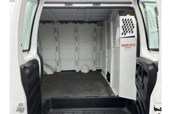 $14995 : 2013 Express 2500 Cargo image 9