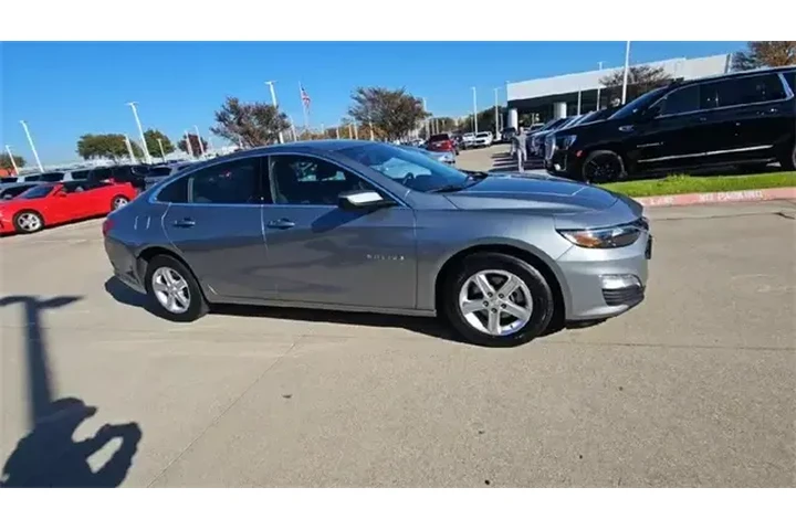 $17987 : Chevrolet Malibu 2024 LT 4dr image 9