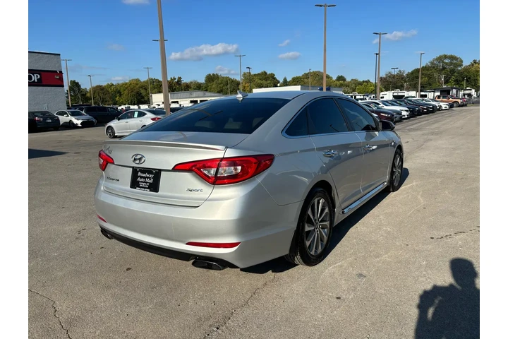 2017 Sonata Sport 2.4L image 2