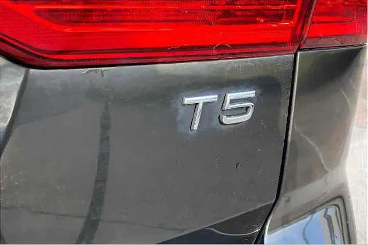 $19238 : Volvo XC60 2020 T5 Momentum image 10