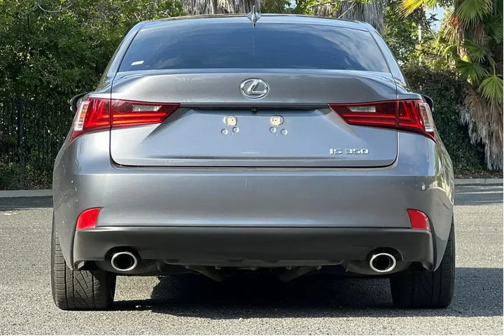 Lexus IS 350 2014 4dr Sedan image 4