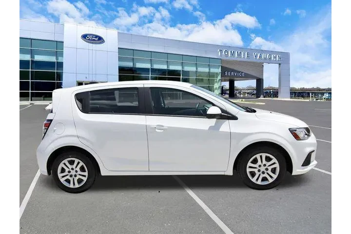 $12166 : Chevrolet Sonic 2020 LT 4dr image 5