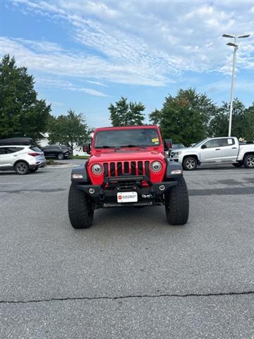 $28938 : PRE-OWNED 2020 JEEP GLADIATOR image 5