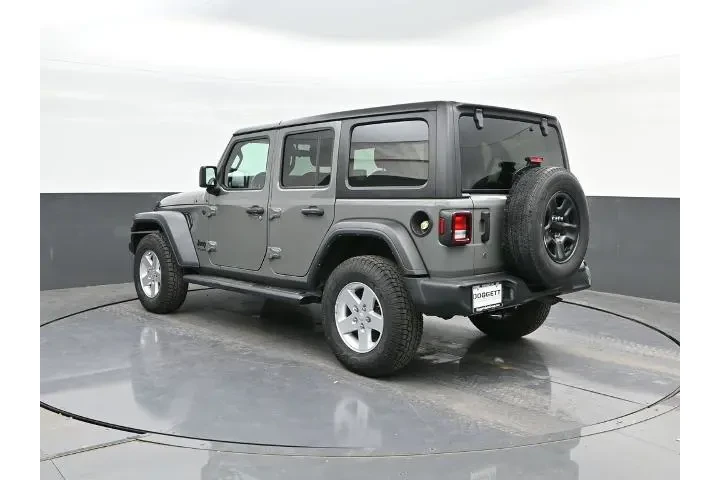 $26115 : Jeep Wrangler Unlimited 2022 image 5