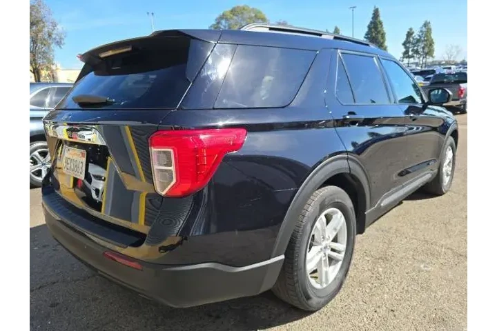 $29800 : Ford Explorer 2023 XLT 4dr S image 2