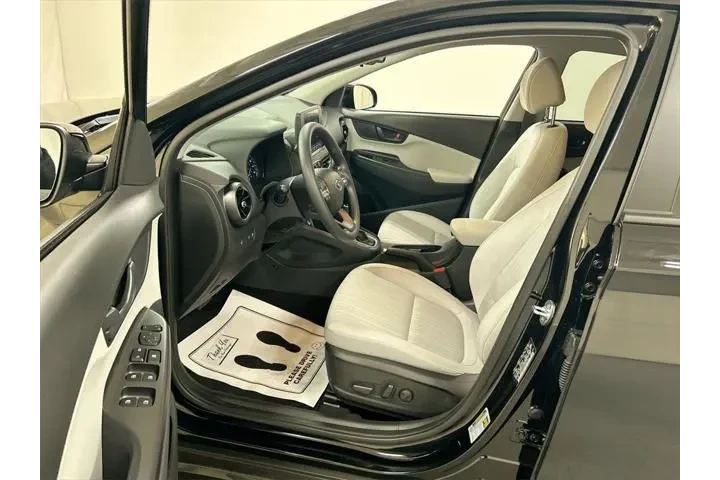 $22195 : Hyundai KONA 2023 AWD SEL 4d image 9