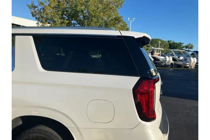 $37968 : GMC Yukon XL 2021 4x4 SLT 4d image 5