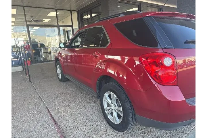 $5946 : Chevrolet Equinox 2015 LT 4d image 2