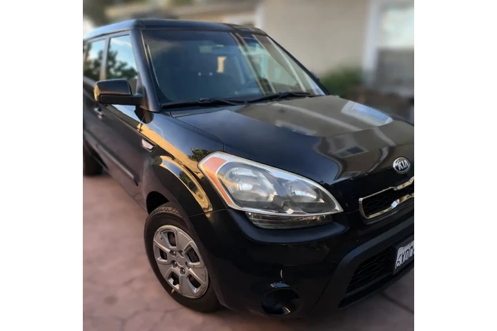 $4300 : 2013 KIA Soul - Base image 1