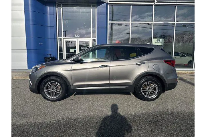 $14977 : Hyundai SANTA FE Sport 2017 image 9
