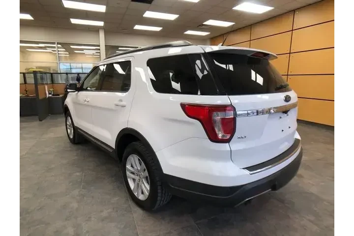 $14898 : Ford Explorer 2018 AWD XLT 4 image 5