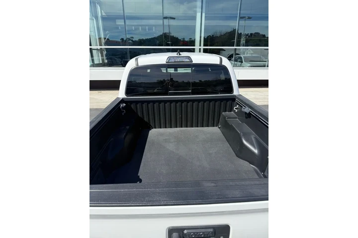 $31900 : Toyota Tacoma 2018 4x2 TRD O image 8