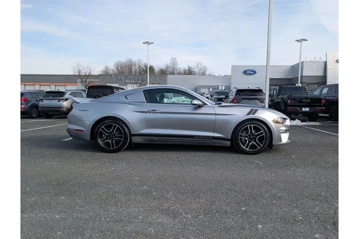 $21834 : Ford Mustang 2020 EcoBoost 2 image 2