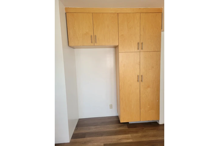 $2250 : Triplex Unit in Lynwood image 9