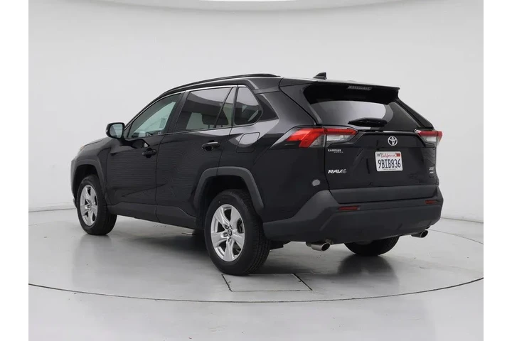$26998 : Toyota RAV4 2020 AWD XLE 4dr image 2