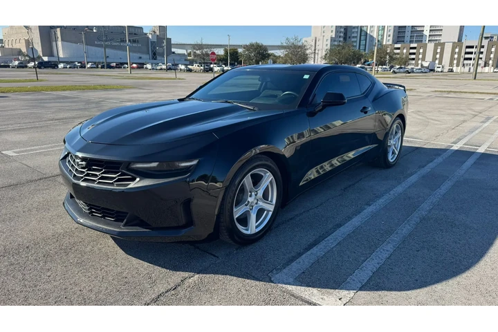 $19995 : Chevrolet Camaro 2021 image 6