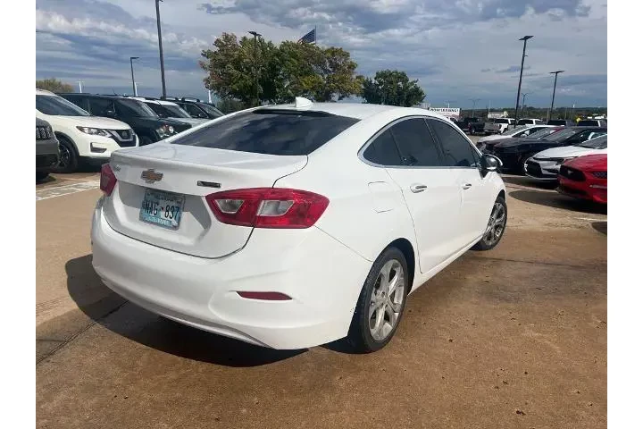 $10595 : Chevrolet Cruze 2017 Premier image 3