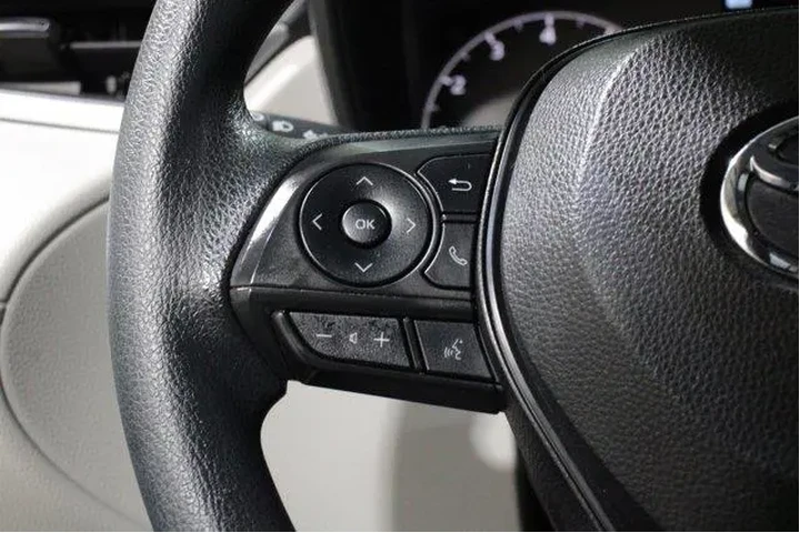 $25698 : Toyota Corolla Cross 2023 AW image 9