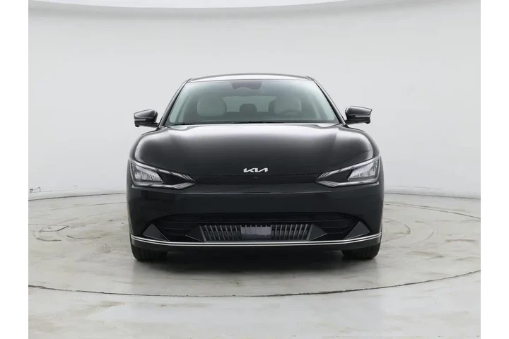 $29998 : Kia EV6 2023 AWD Wind 4dr Cr image 5