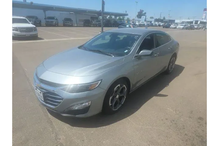 $19775 : Chevrolet Malibu 2024 LT 4dr image 3