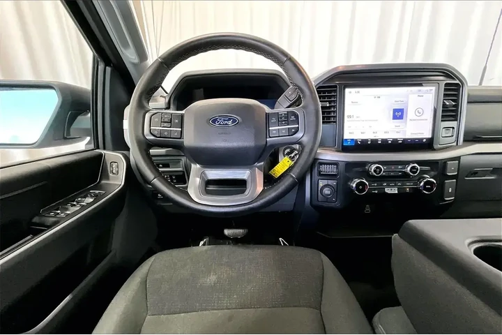 $39991 : Ford F-150 2025 4x4 XLT 4dr image 4