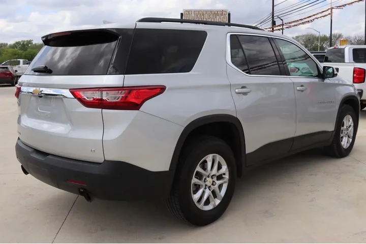 2020 Traverse image 4