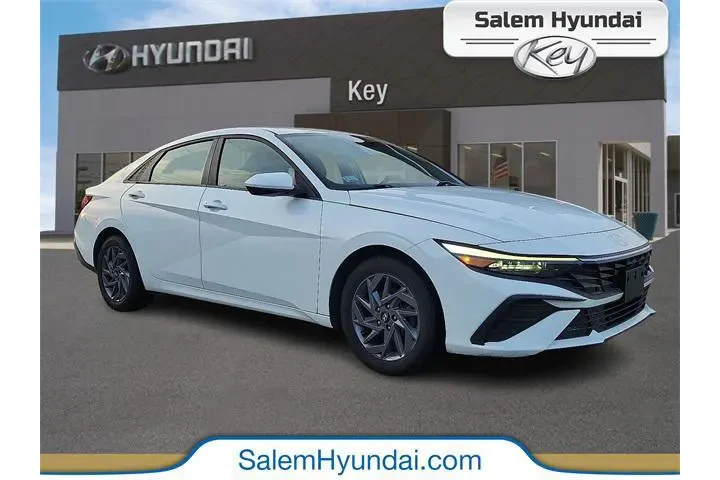 $12995 : Hyundai ELANTRA 2024 SEL 4dr image 1