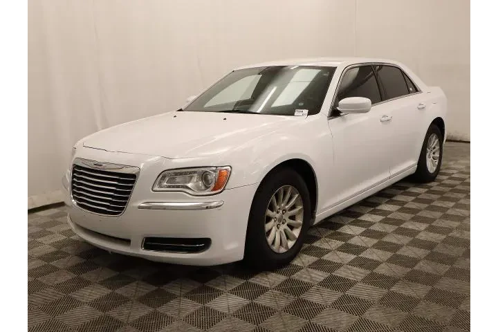 $10995 : Chrysler 300 2014 Base 4dr S image 2