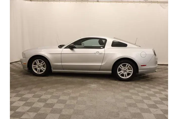 $7833 : Ford Mustang 2014 V6 2dr Fas image 2