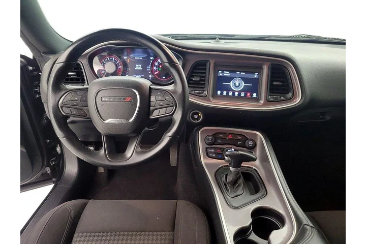 $25998 : Dodge Challenger 2022 SXT 2d image 10