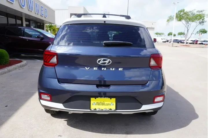$12988 : Hyundai VENUE 2021 SEL 4dr C image 5
