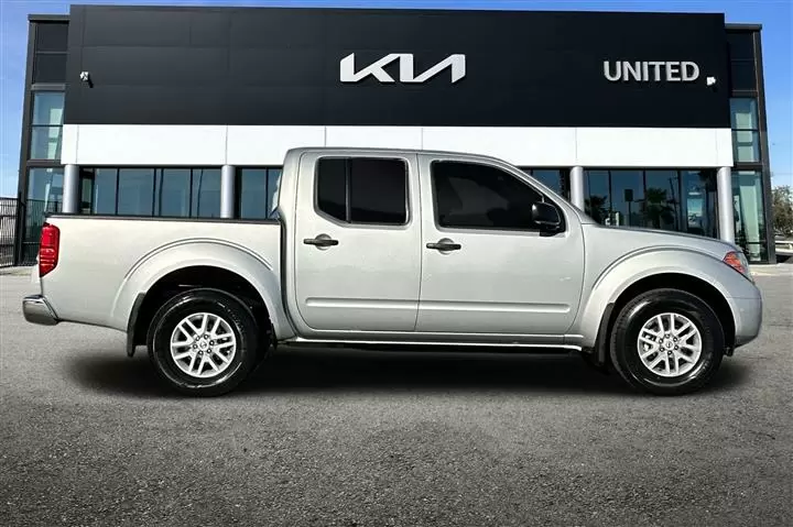 $26998 : Pre-Owned 2021 Frontier SV image 2